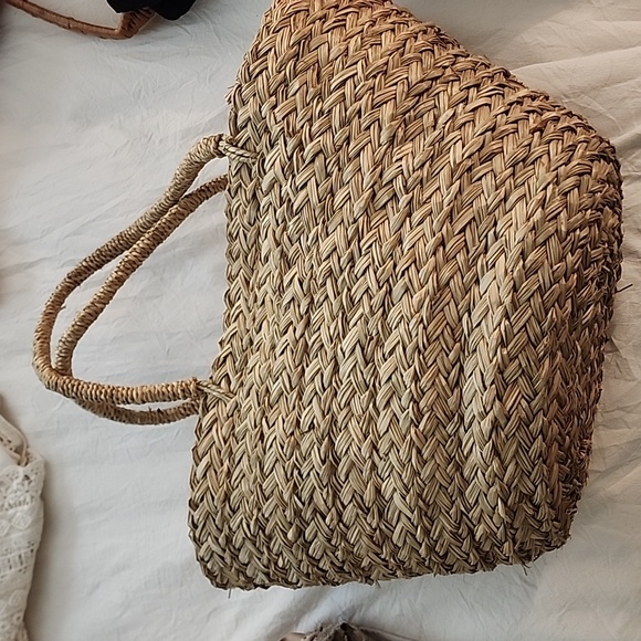 Basket Bag - Picture 3 of 6